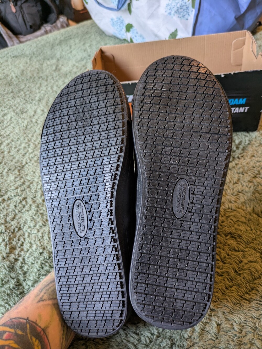 Skechers Black Slip-On Canvas Work Wear Sz 8.5 - Picture 3 of 6